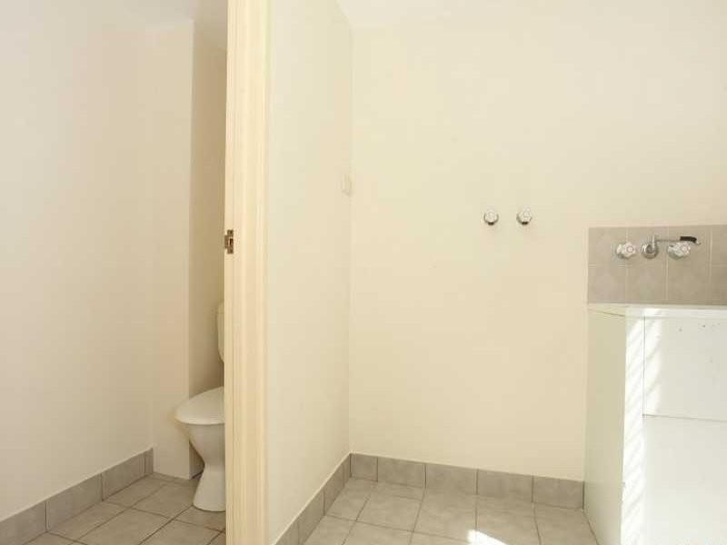 8/84 Highfield Drive, Merrimac QLD 4226