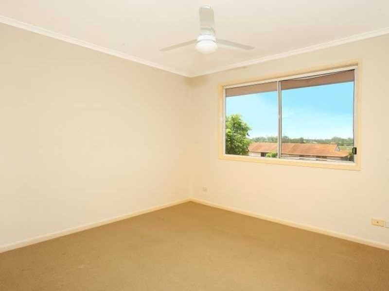 8/84 Highfield Drive, Merrimac QLD 4226