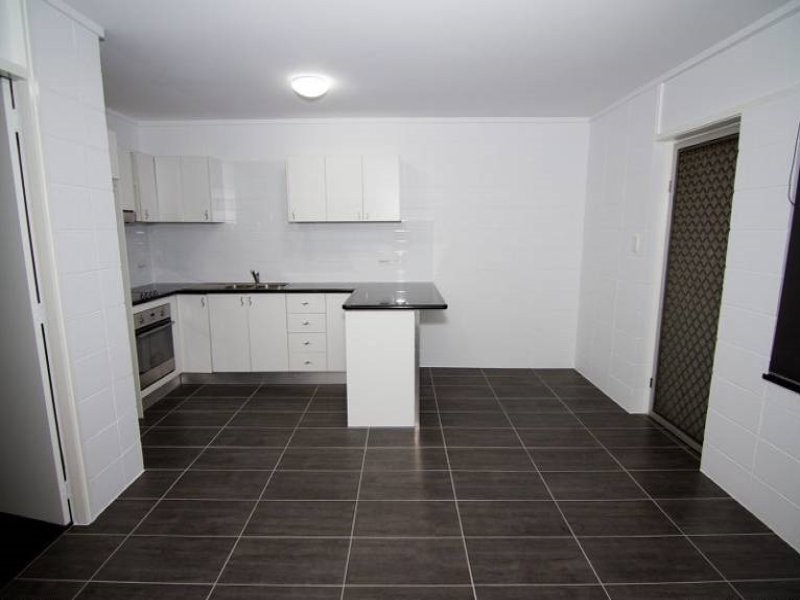 9/10 Leonard Avenue, Surfers Paradise QLD 4217