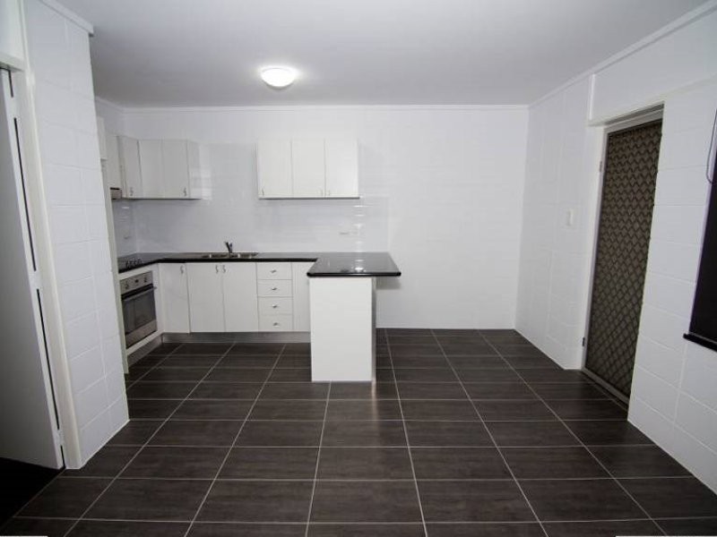 9/10 Leonard Avenue, Surfers Paradise QLD 4217