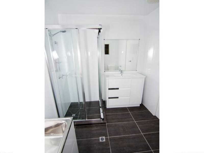 9/10 Leonard Avenue, Surfers Paradise QLD 4217