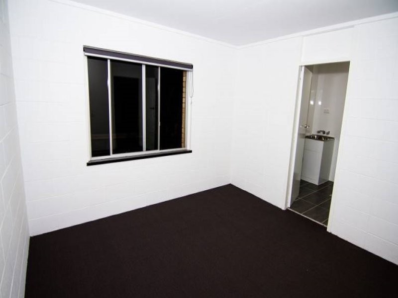 9/10 Leonard Avenue, Surfers Paradise QLD 4217