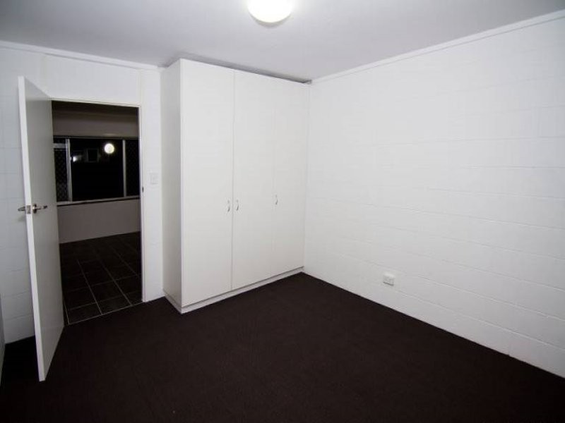 9/10 Leonard Avenue, Surfers Paradise QLD 4217