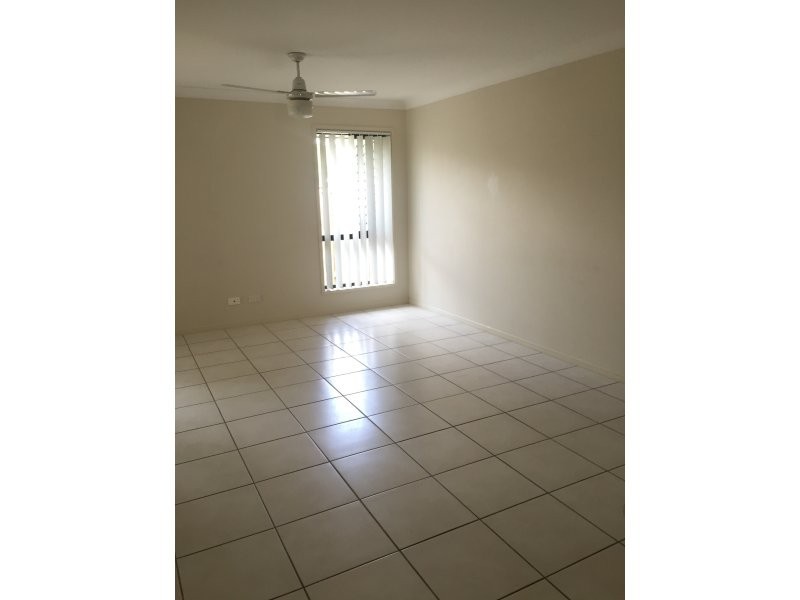 2/3 Bahrs Point Drive, Bahrs Scrub QLD 4207