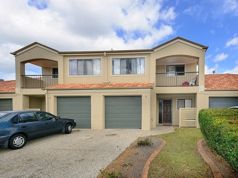 5/1 Santa Isobel Boulevard, Pacific Pines QLD 4211