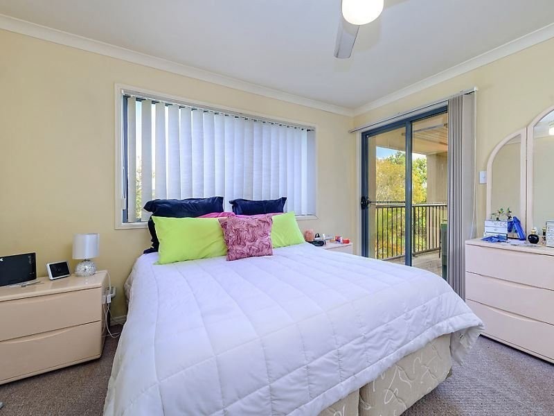 5/1 Santa Isobel Boulevard, Pacific Pines QLD 4211