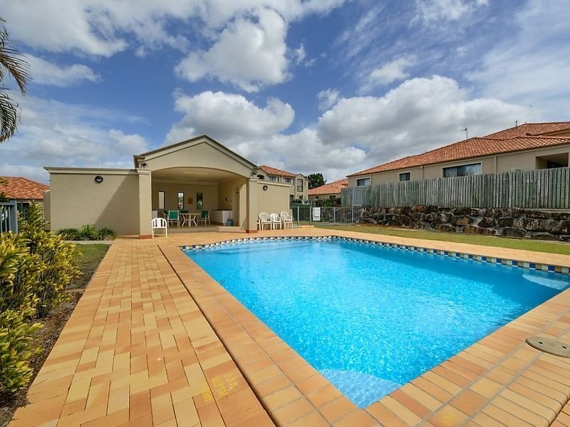 5/1 Santa Isobel Boulevard, Pacific Pines QLD 4211