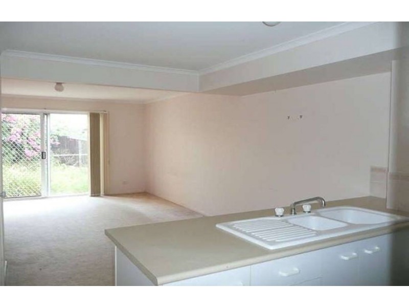 32/50 Castile Crescent, Edens Landing QLD 4207