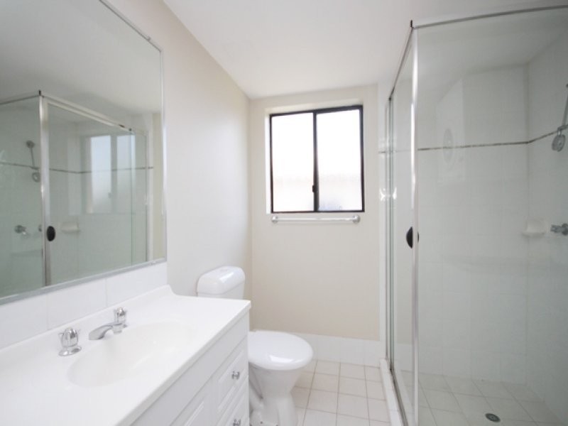 6/2 Johnston Street, Southport QLD 4215