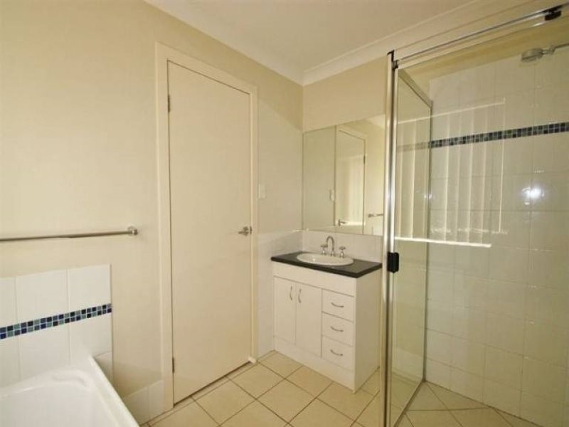 15 Nandroya Drive, Upper Coomera QLD 4209