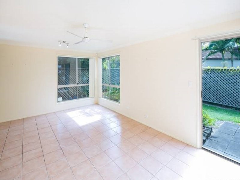 37/601 Pine Ridge Road, Biggera Waters QLD 4216