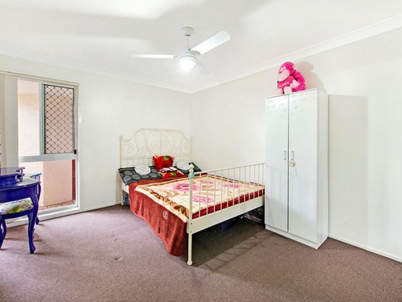 18/128 Benowa Road, Southport QLD 4215