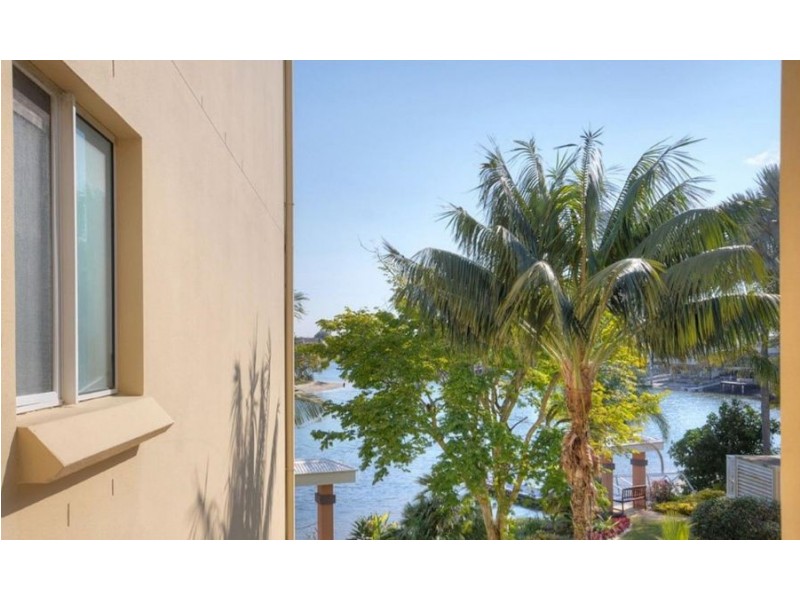 10/11-19 Taylor Street, Biggera Waters QLD 4216