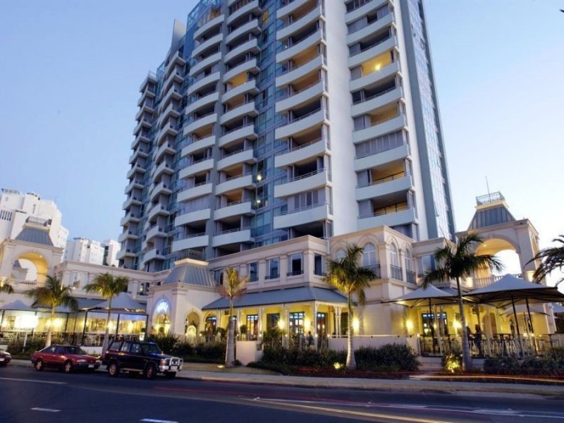 2/76 Brisbane Rd, Southport QLD 4215