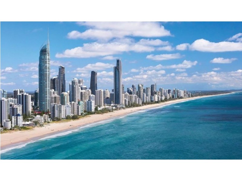 21/3 Barranbali st, Chevron Island QLD 4217