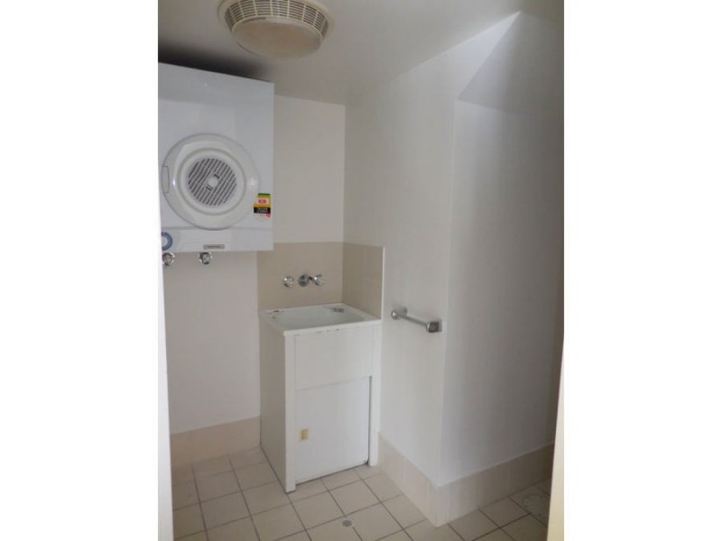 84/643 Pine Ridge Rd, Biggera Waters QLD 4216