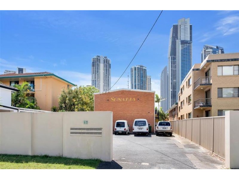3/17 Stanhill Drive, Chevron Island QLD 4217