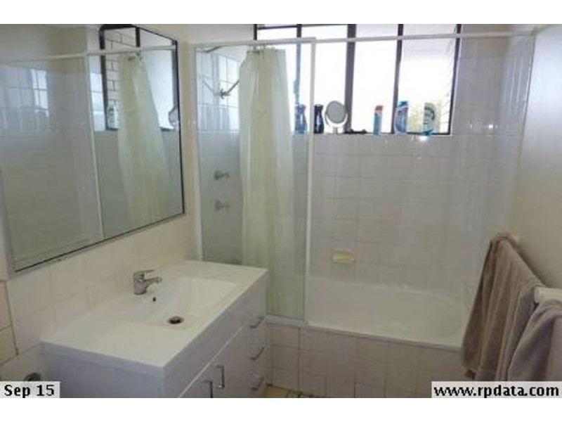 Unit 37/40 Murev Way, Carrara QLD 4211