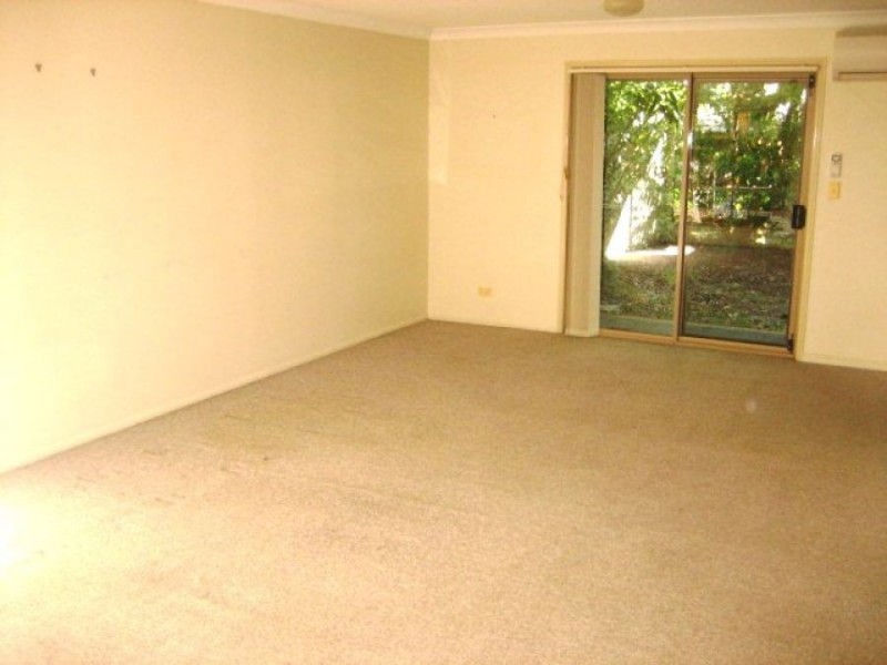 25/2 Koala Town Road, Upper Coomera QLD 4209