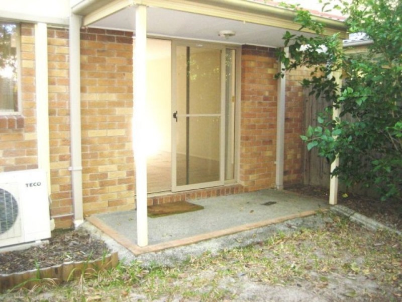 25/2 Koala Town Road, Upper Coomera QLD 4209