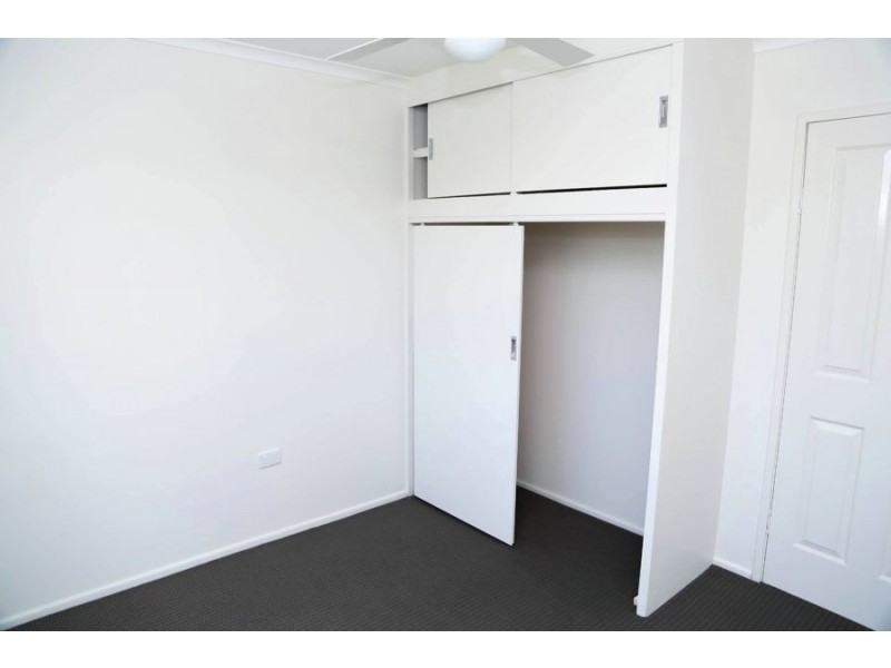 4/13 Central Street, Labrador QLD 4215