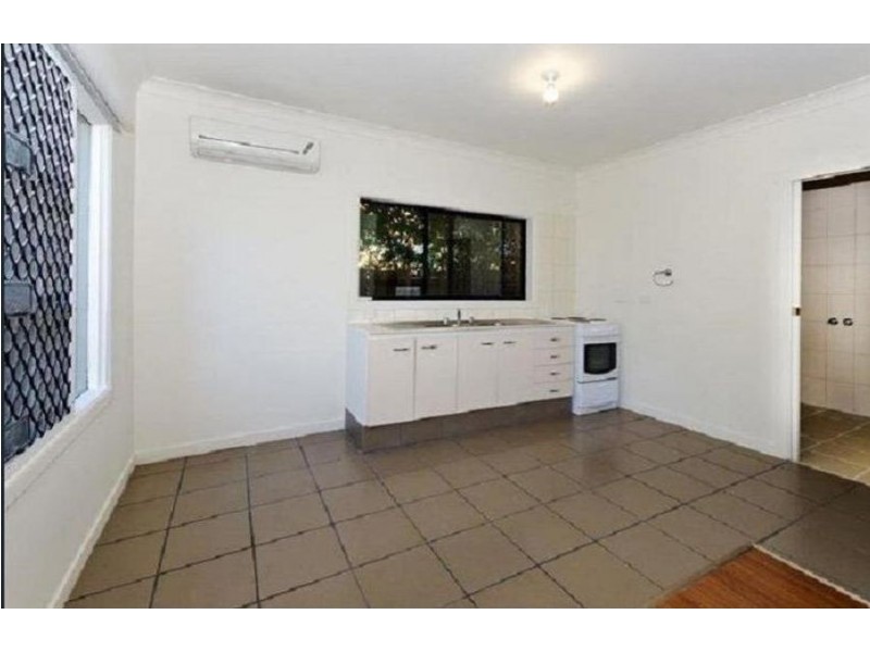 1/24 Peninsular Drive, Surfers Paradise QLD 4217