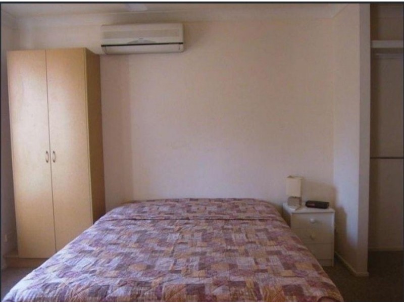 21/3 Barranbali Street, Chevron Island QLD 4217