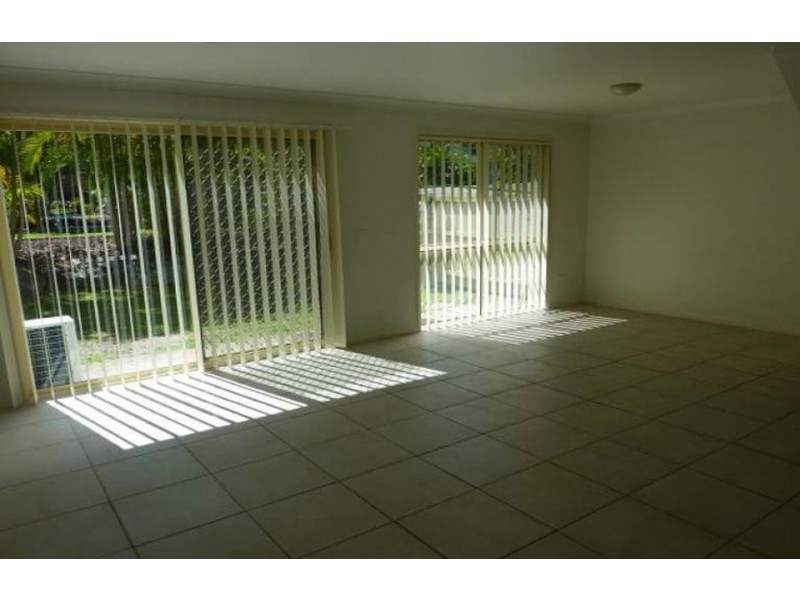 73/3 Arundel Drive, Arundel QLD 4214