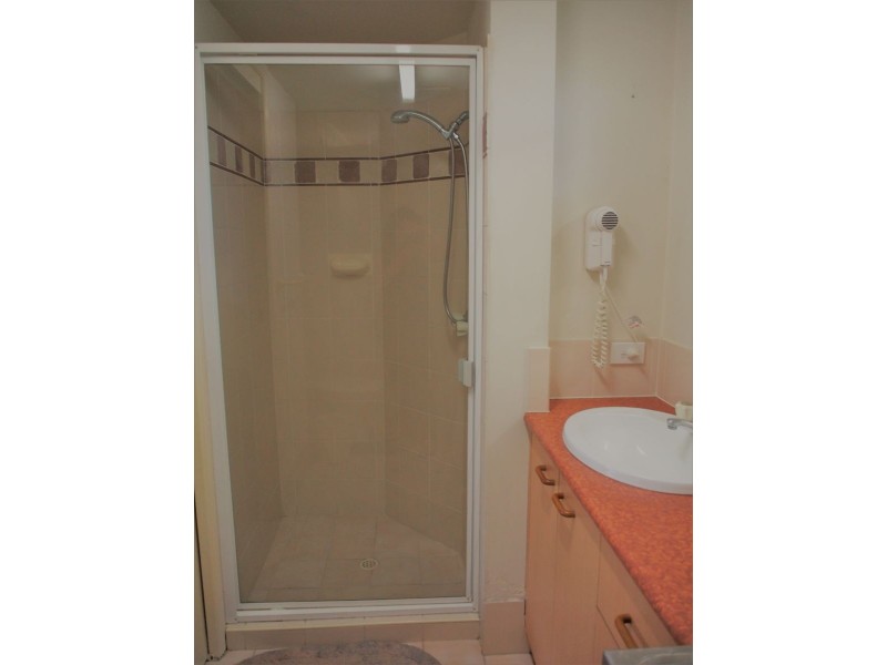 7/106 Marine Parade, Southport QLD 4215