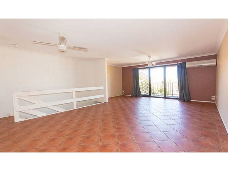 2/1 Kilpatrick Court, Highland Park QLD 4211