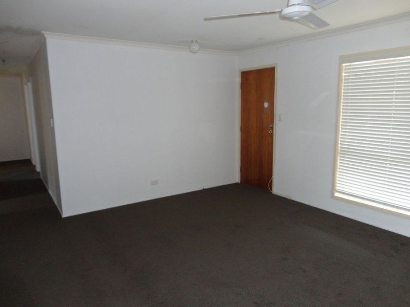 4 Taylor Street, Eagleby QLD 4207