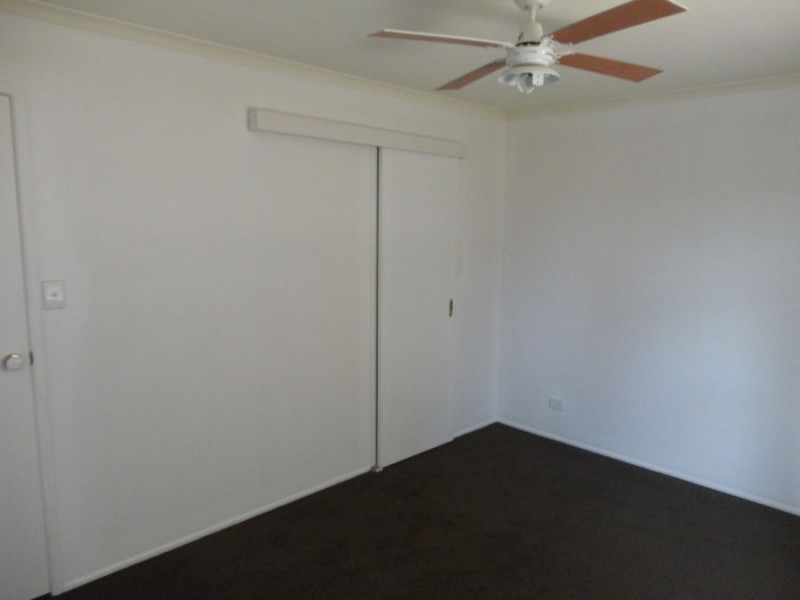 4 Taylor Street, Eagleby QLD 4207