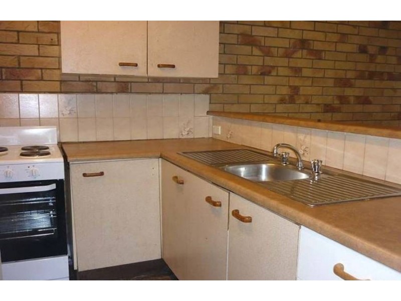 2/13 Blackwood Road, Logan Central QLD 4114