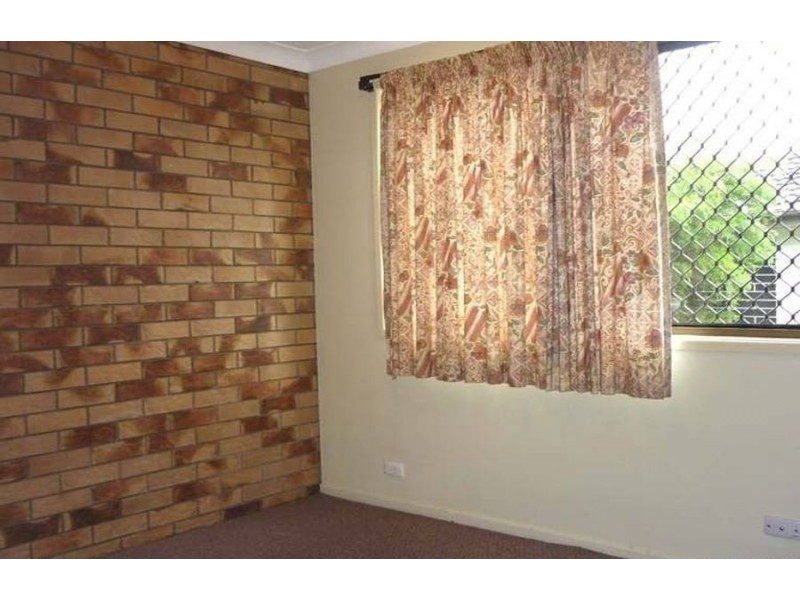 2/13 Blackwood Road, Logan Central QLD 4114