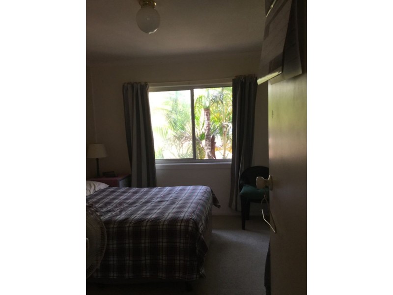 5/24 Darrambal Street, Chevron Island QLD 4217