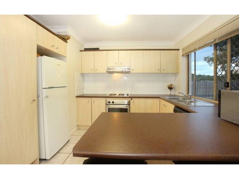 44/74 Universal Street, Pacific Pines QLD 4211