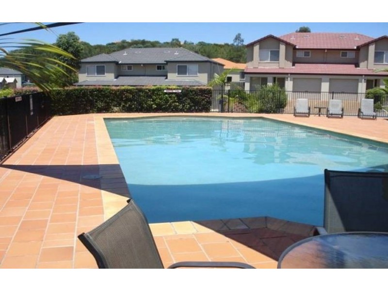 44/74 Universal Street, Pacific Pines QLD 4211