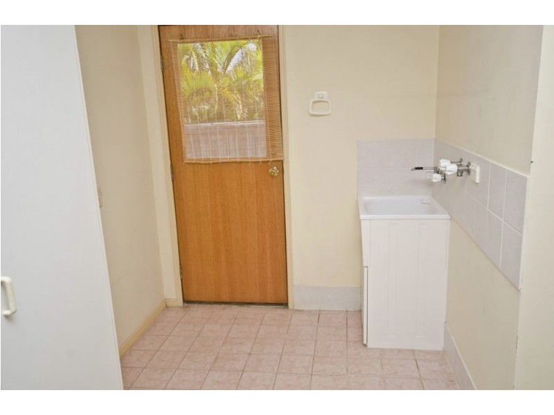 8/442 Pine Ridge Road, Coombabah QLD 4216