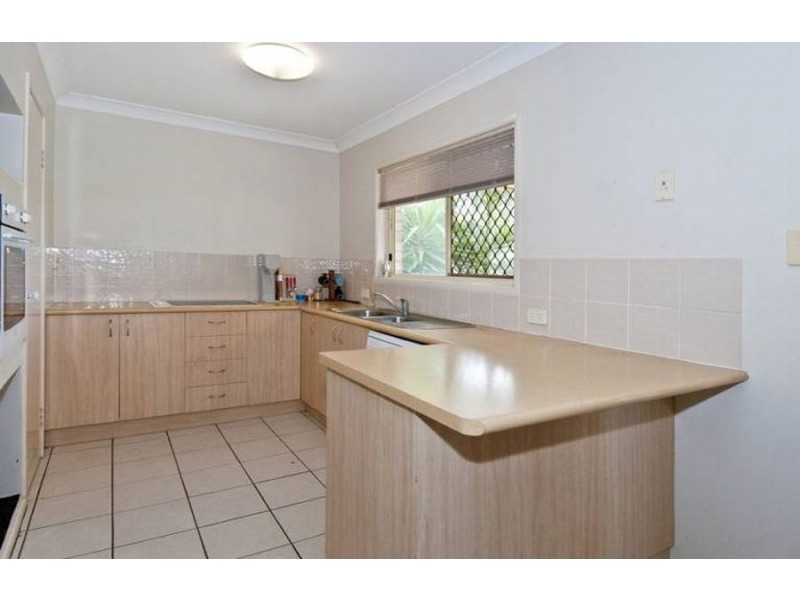 17 Kings Row, Edens Landing QLD 4207