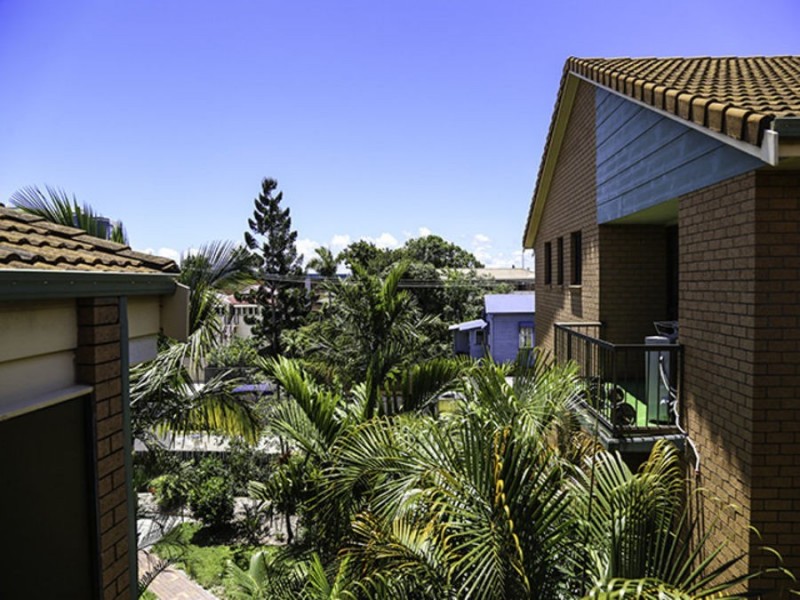 11/13 North Street, Southport QLD 4215