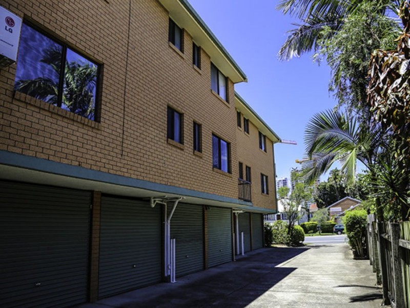 11/13 North Street, Southport QLD 4215