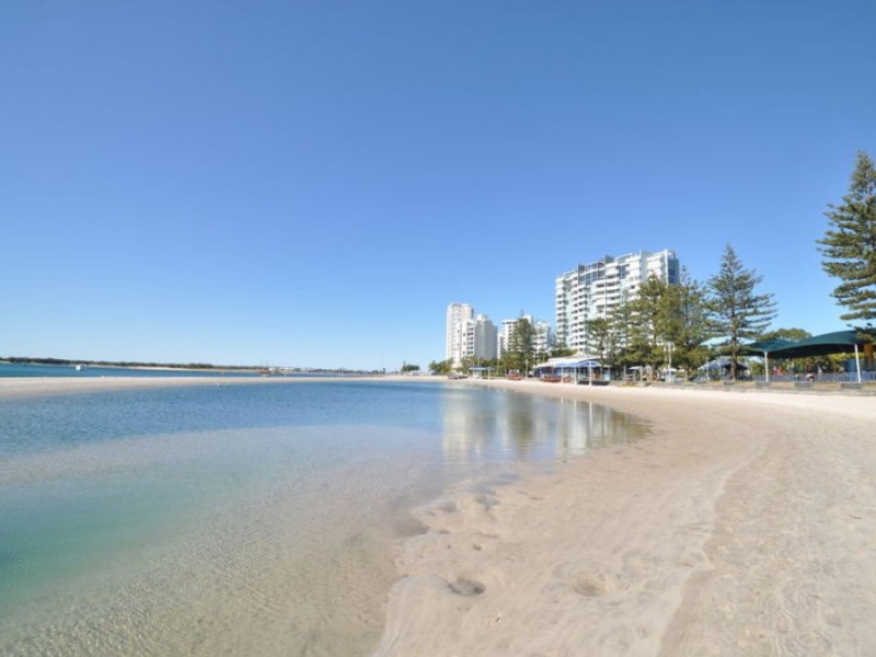 11/13 North Street, Southport QLD 4215