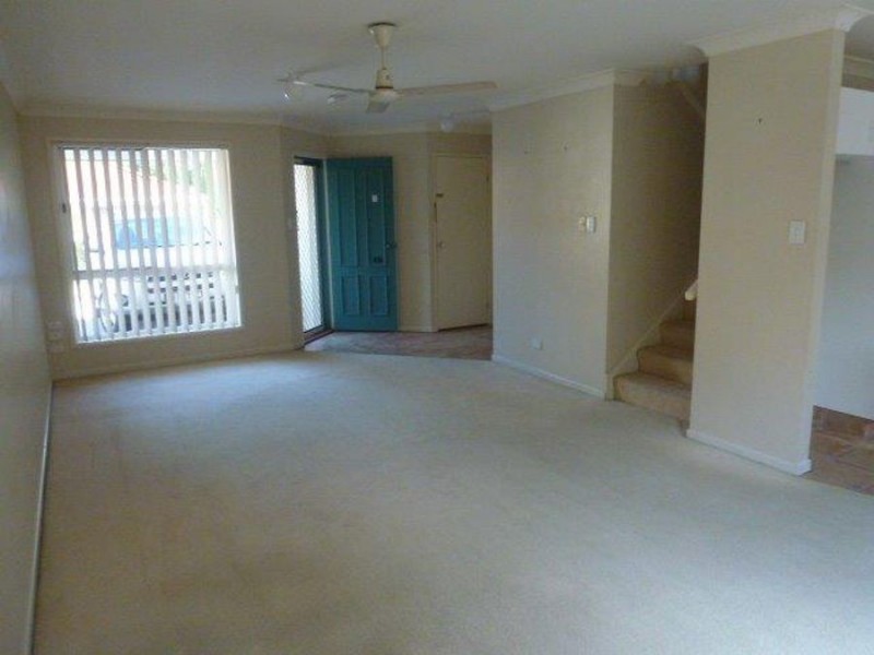 19/4 Bushmead Street, Nerang QLD 4211