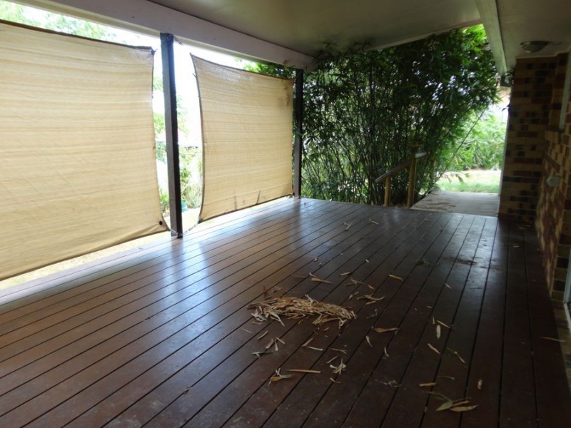 13 Houdini Terrace, Edens Landing QLD 4207