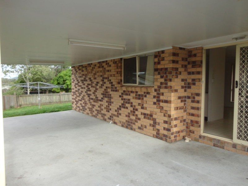 15 Houdini Terrace, Edens Landing QLD 4207