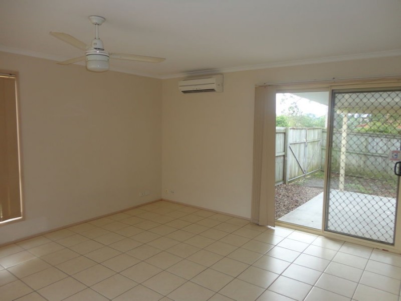 15 Houdini Terrace, Edens Landing QLD 4207