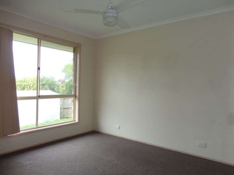 15 Houdini Terrace, Edens Landing QLD 4207