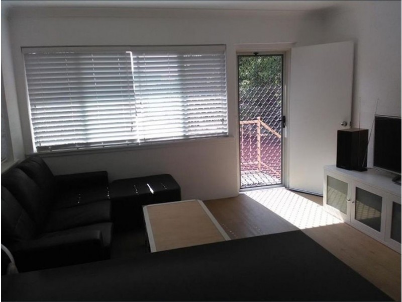 4/17 Meyer St, Southport QLD 4215