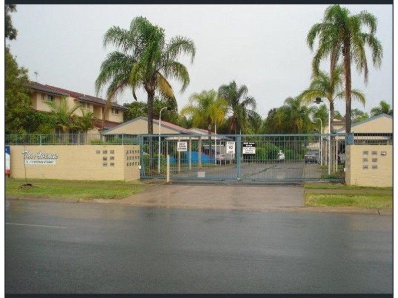 42/13 Brown Street, Labrador QLD 4215