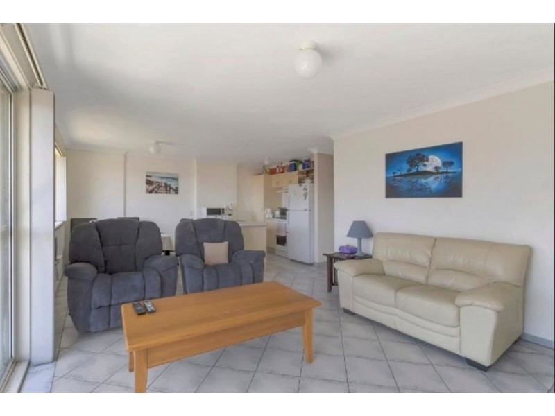 42/13 Brown Street, Labrador QLD 4215